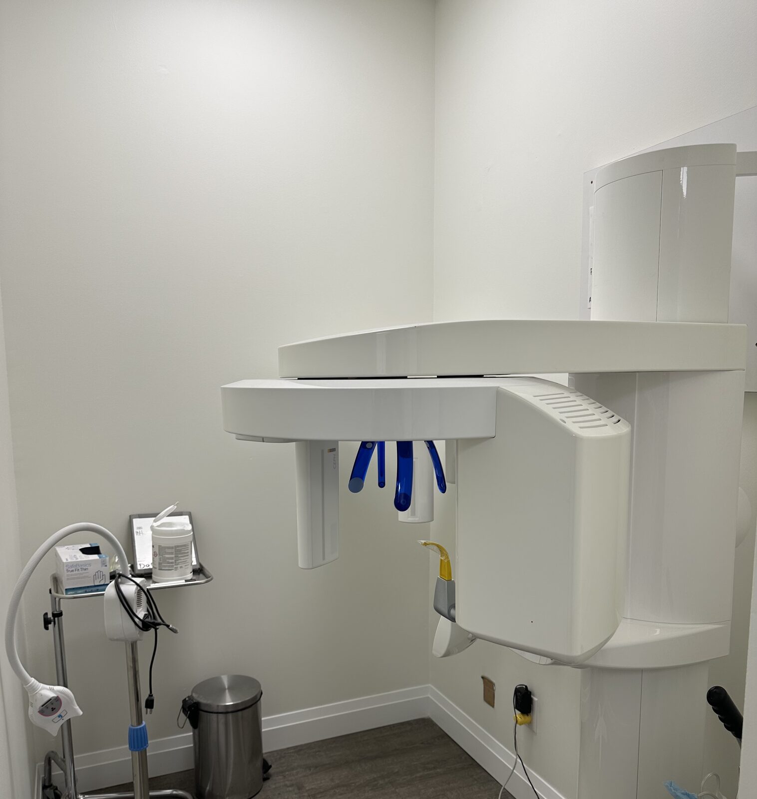 The imaging room after the repaint.